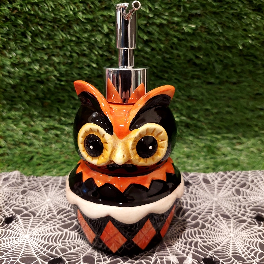 Johanna Parker  Halloween Soap Dispenser